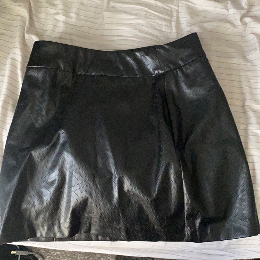 Versona black leather skort.